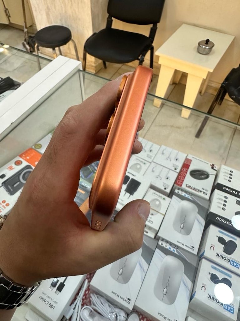 yurd dışı çift sim 17 Pro max 256 uygun fiyata pil 95 devir süre 55gün - 5