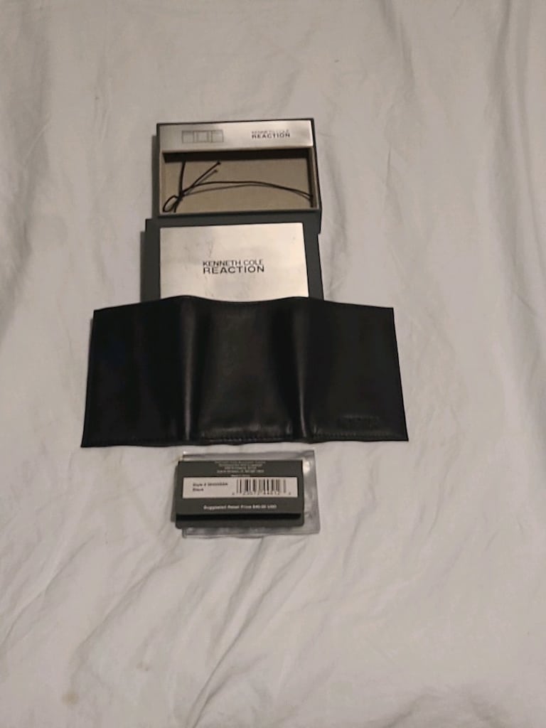 Orijinal Kenneth Cole 2 li Erkek Seti , Cüzdan ve Banyo Çantası - 3