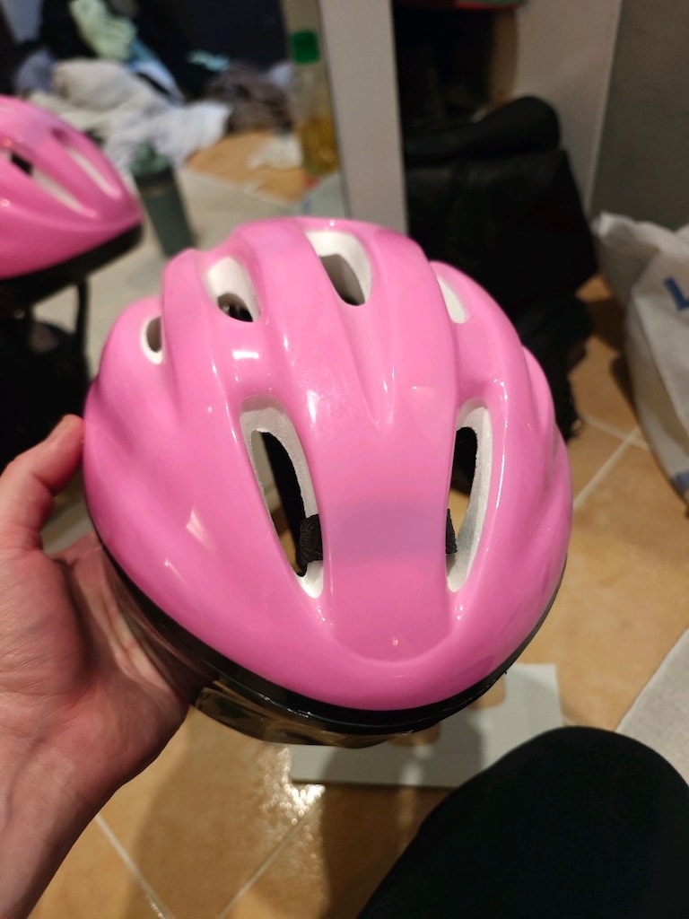 Voit pr122 çocuk dirsek bilek diz koruyucu seti ve pembe kask. - 6