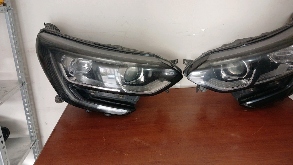 RENAULT MEGANE 4 TOUCH SAĞ SOL FAR ORJİNAL ÇIKMA KARGO OLUR DOLU - 4