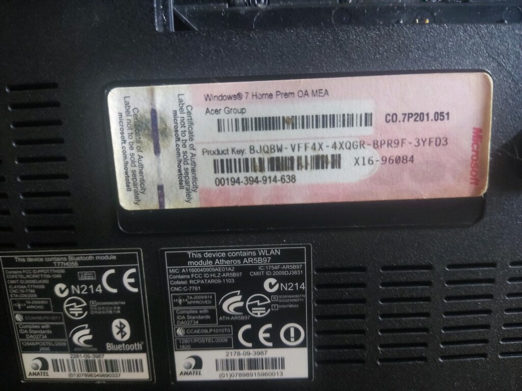 Toshiba satalite L40 14h laptop - 3