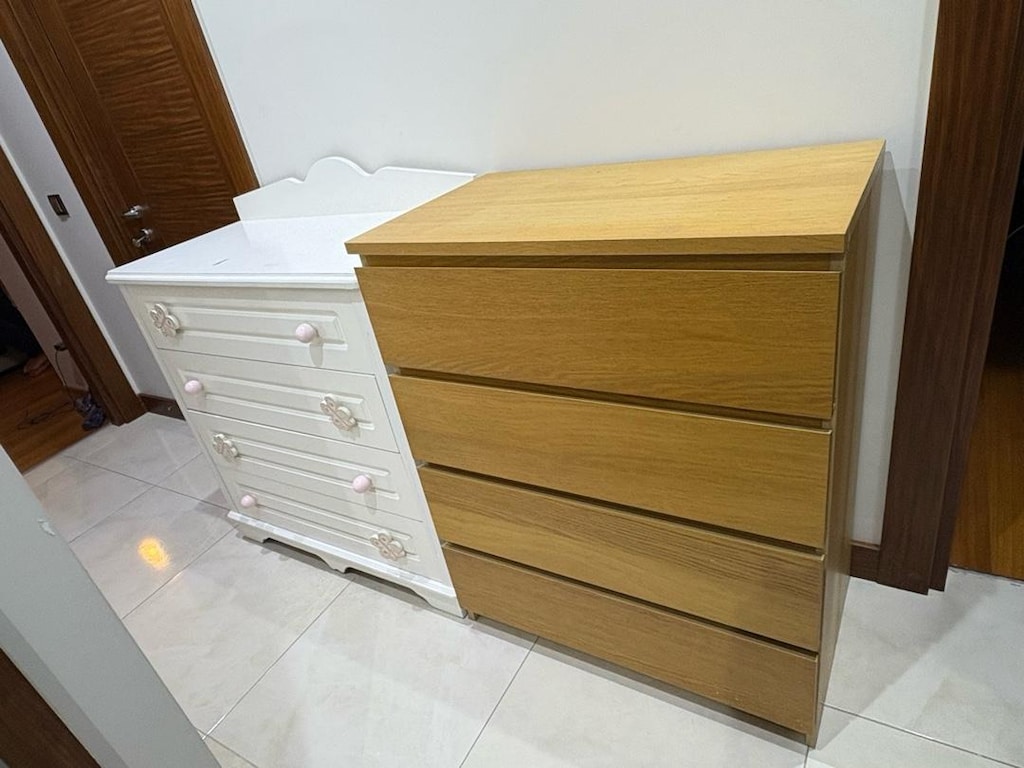 İki adet şifonyer (Ikea Malm ve Lego Bebe)