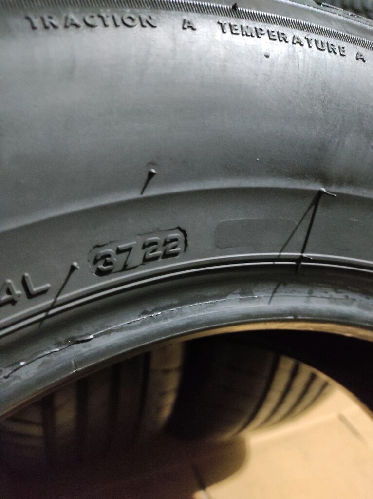215-65-16 Bridgestone 4 adet yazlık lastik (tarih:2022) - 7