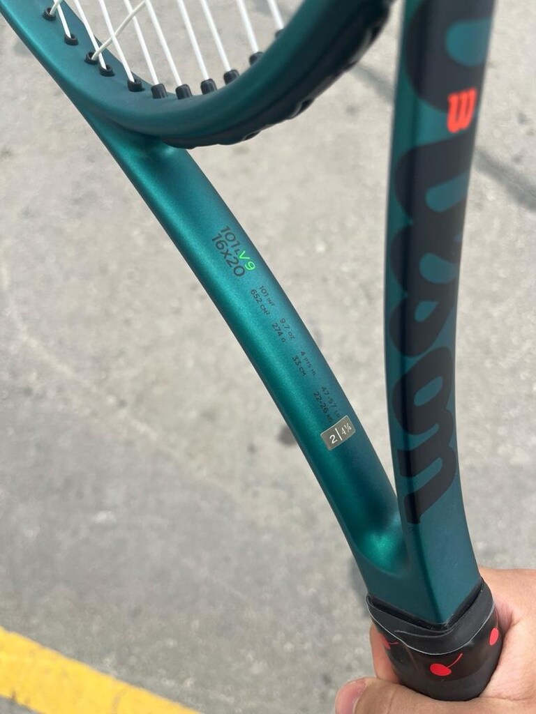 Sayılı Kez Kullanılmış Wilson Blade 101L V9 Tenis Raketi - 6