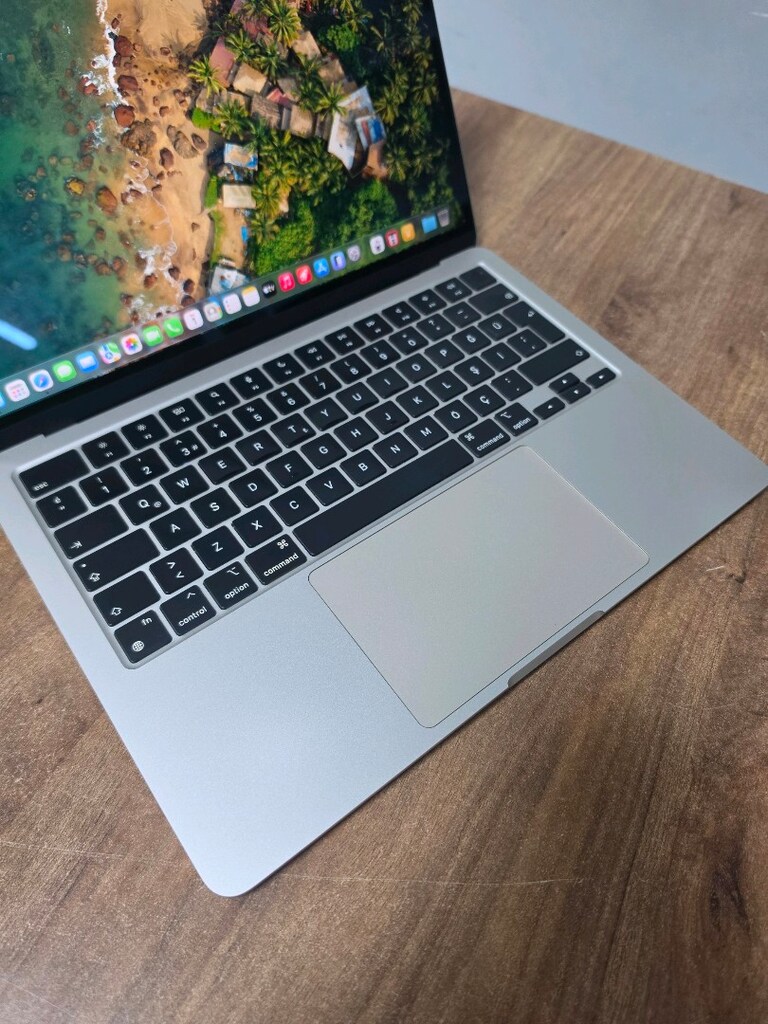 Macbook air m2 16 gb 1 tb - 3