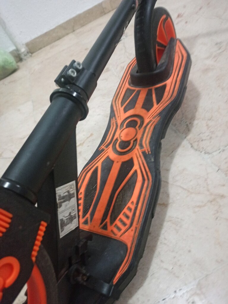 Cool Wheels 12+ Scoter - 8