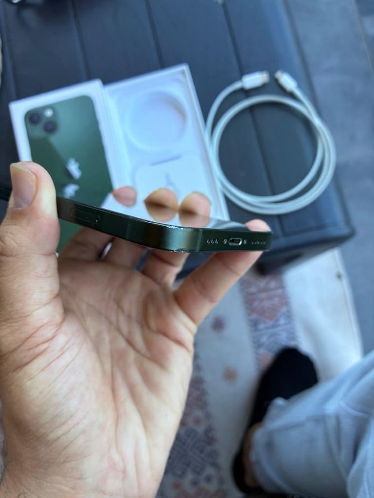 İphone 13 Yeşil 256GB - 4