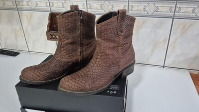 HOTİÇ DERİ BAYAN BOT