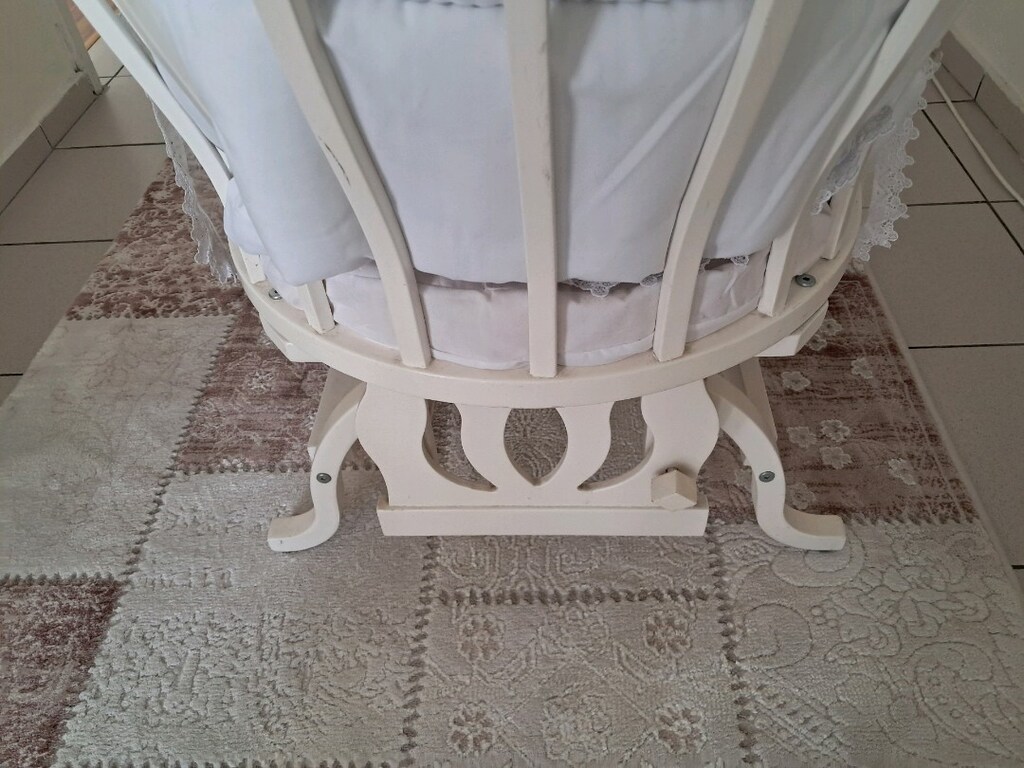 sağlam temiz ve az kullanılmış bebek beşiği - 4