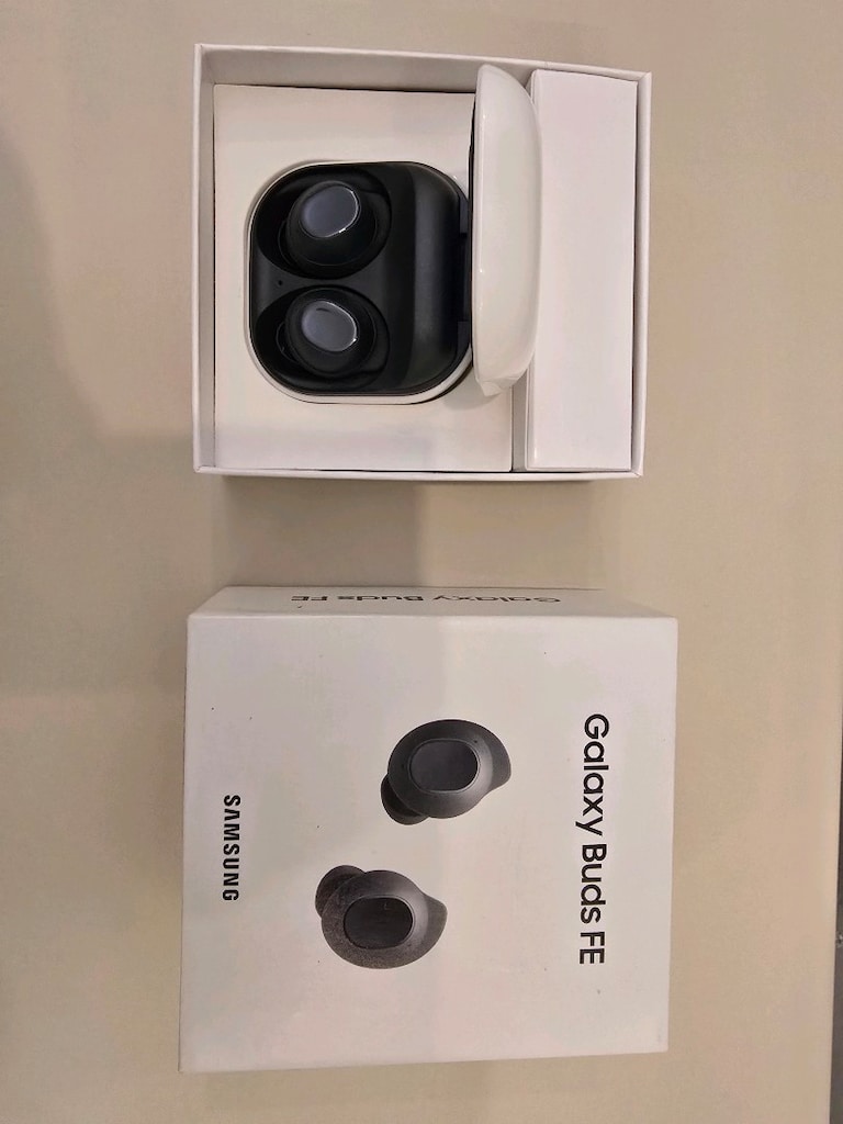 Galaxy Buds Fe grafit - 2
