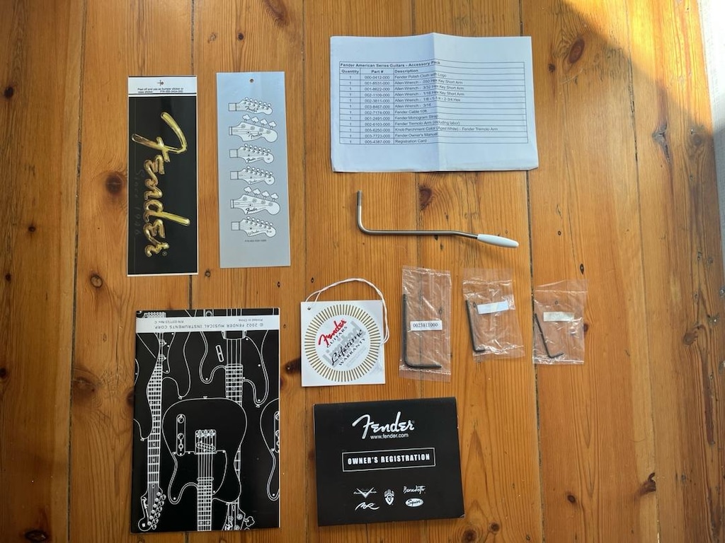 Temiz, Uygun Amerikan Fender Standard Stratocaster Elektro Gitar - 11