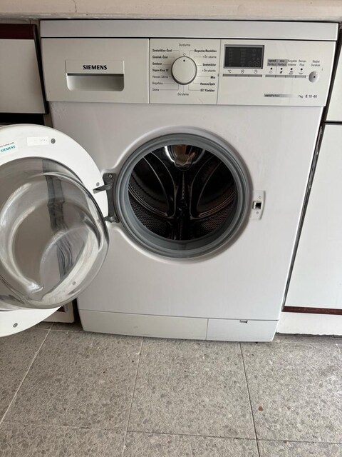 çamaşır makinesi ve 2 adet çekyat