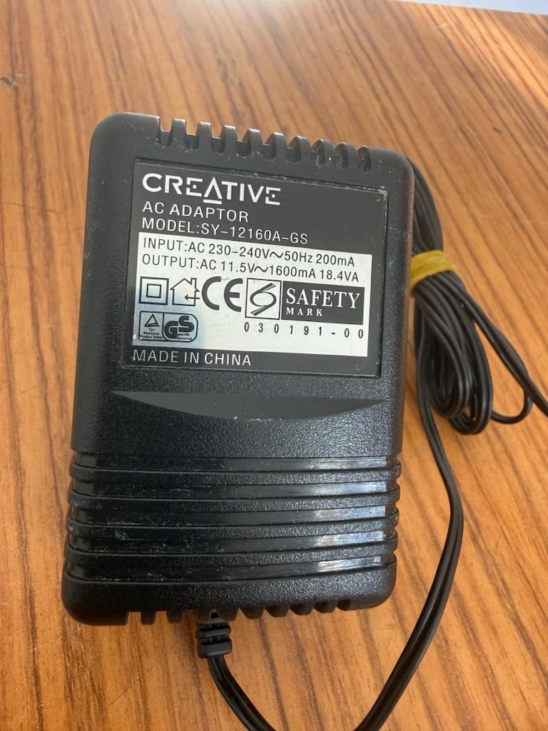 Creative 11,5 AC Volt adaptör - 2