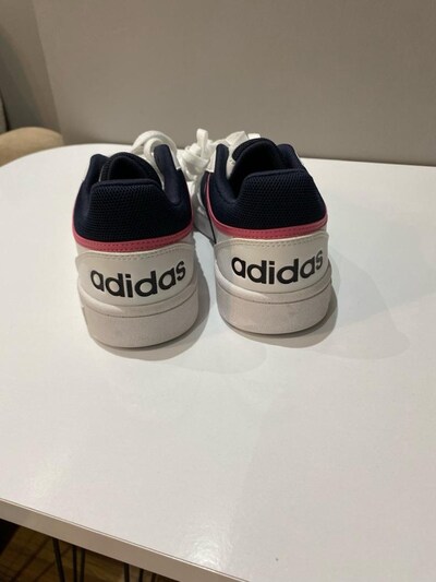 Adidas spor ayakkabı