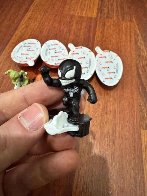 Kinder Venom Figür
