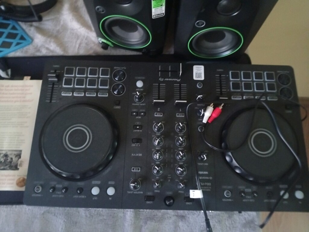 dj malzemesi hoparlör ve ddj flx - 3