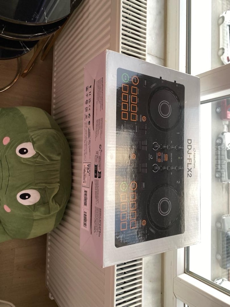 PİONEER AlphaTheta DDJ-FLX2 DJ setup - 8