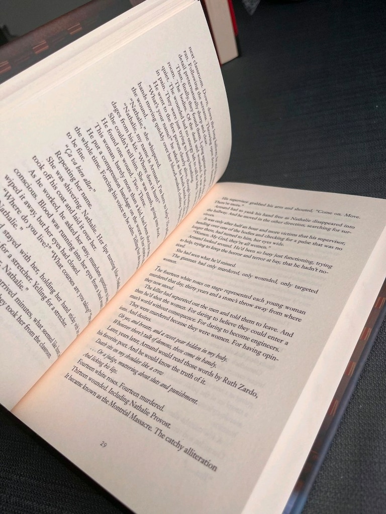 Louise Penny - A World of Curiosities İngilizce Gerilim Kitap - 4