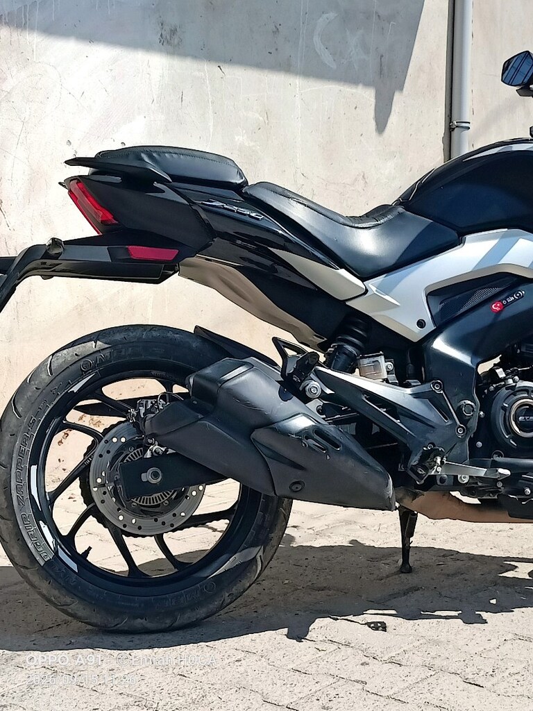 Bajaj Dominar - 9