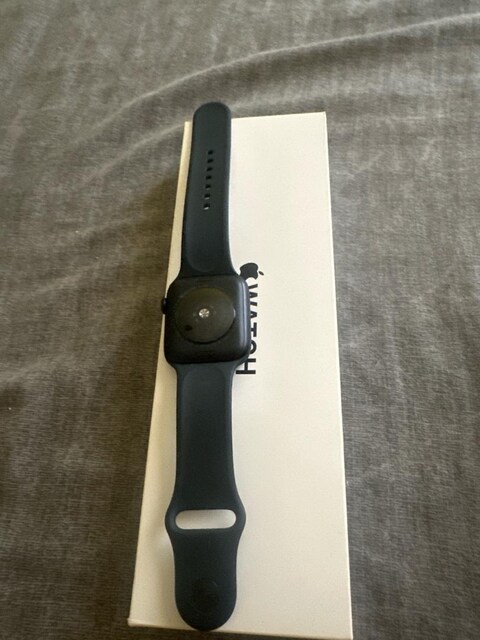 apple watch SE 3 44mm midnight sıfırdan farksız
