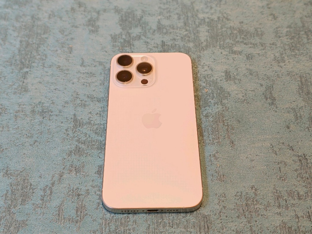 İPHONE 15 PRO MAX 512GB 1 AY APPLE TR GARANTİLİ CİZİKSİZ PİL86 - 2