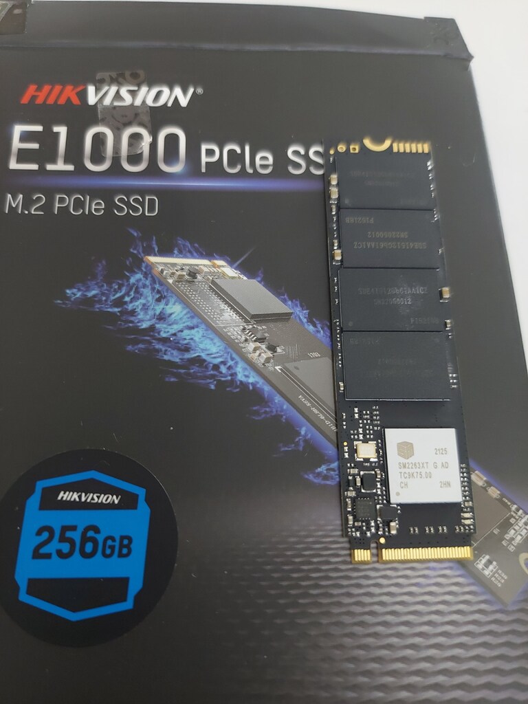 Hikvision E1000 256 GB M.2 NVMe SSD 1 yıl daha garantisi vardır - 4