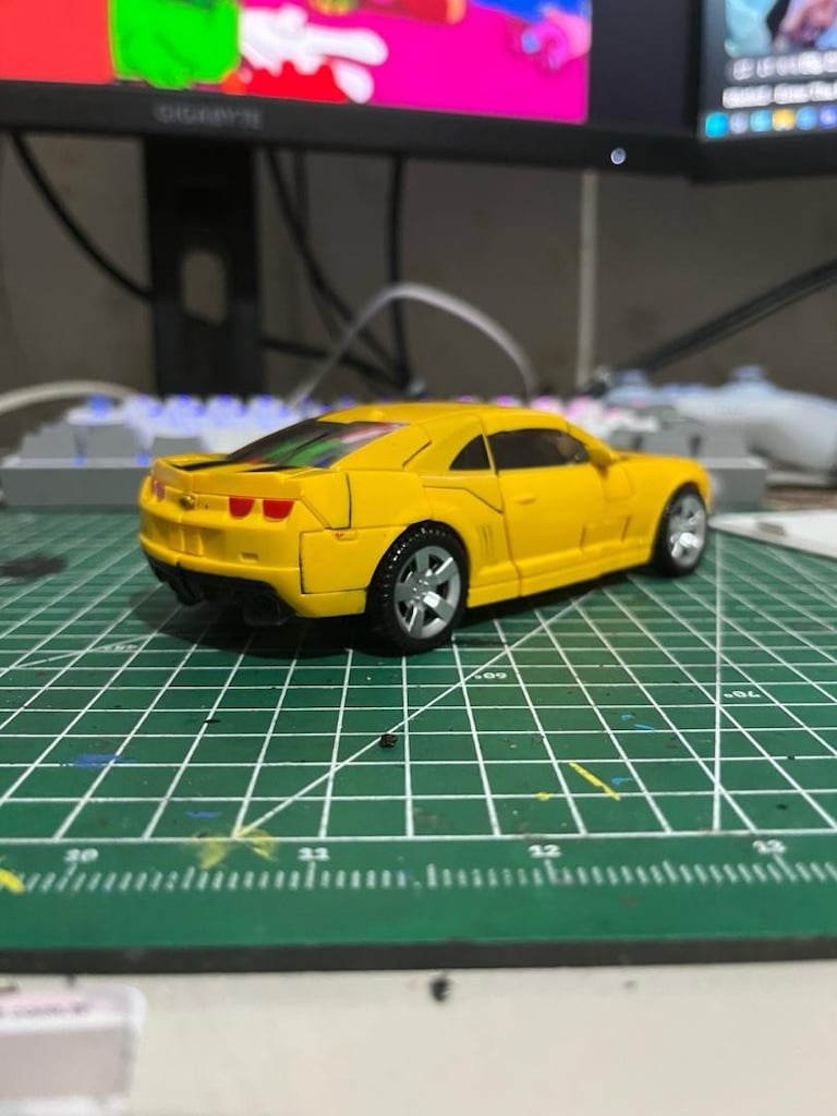 Bumblebee - Transformers figür oyuncak - 5