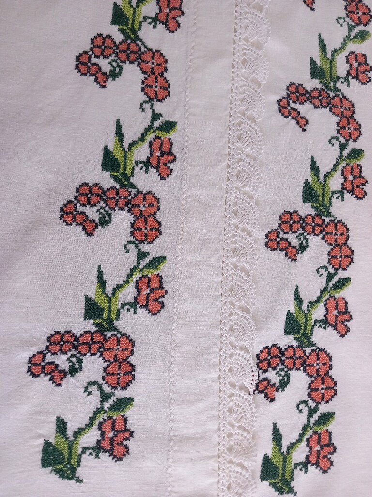 Antika Kanevice 90 x90 işlenmiş Sandıktan - 2