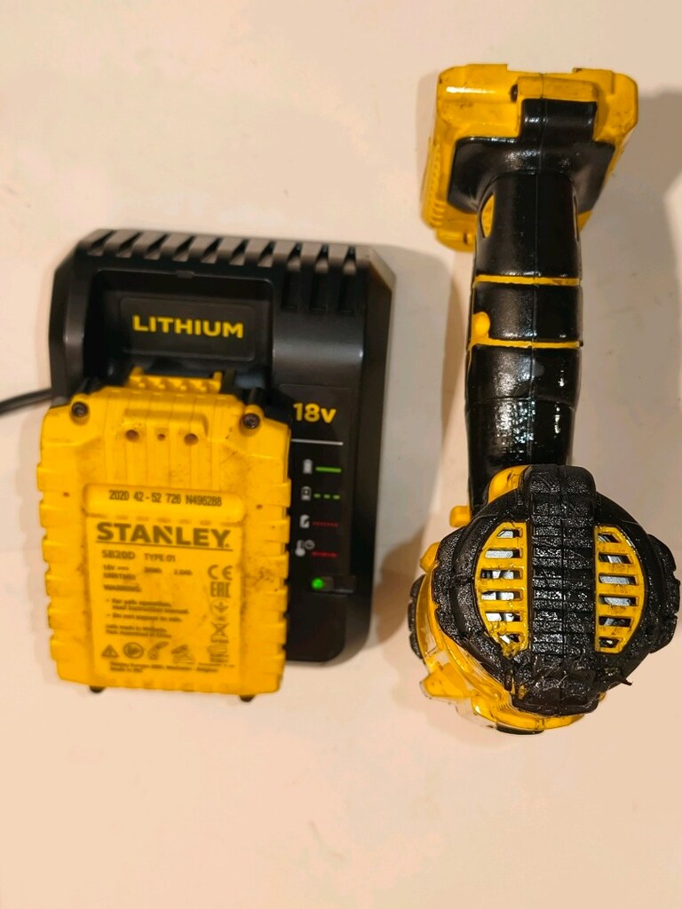 ORİJİNAL STANLEY 18 VOLT DARBESİZ ŞARJLI - 2