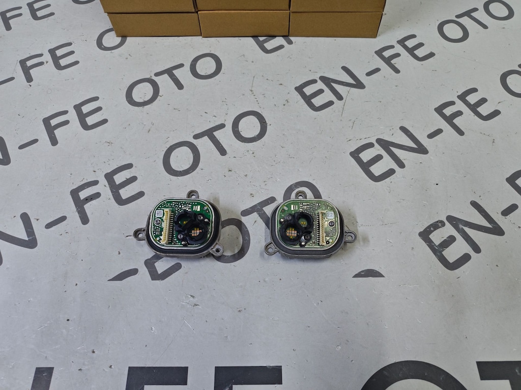 AUDİ A4 B9 MATRİX KÖŞE LED MODÜLÜ BEYNİ - 2