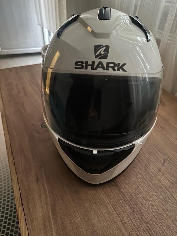 shark kask - 2