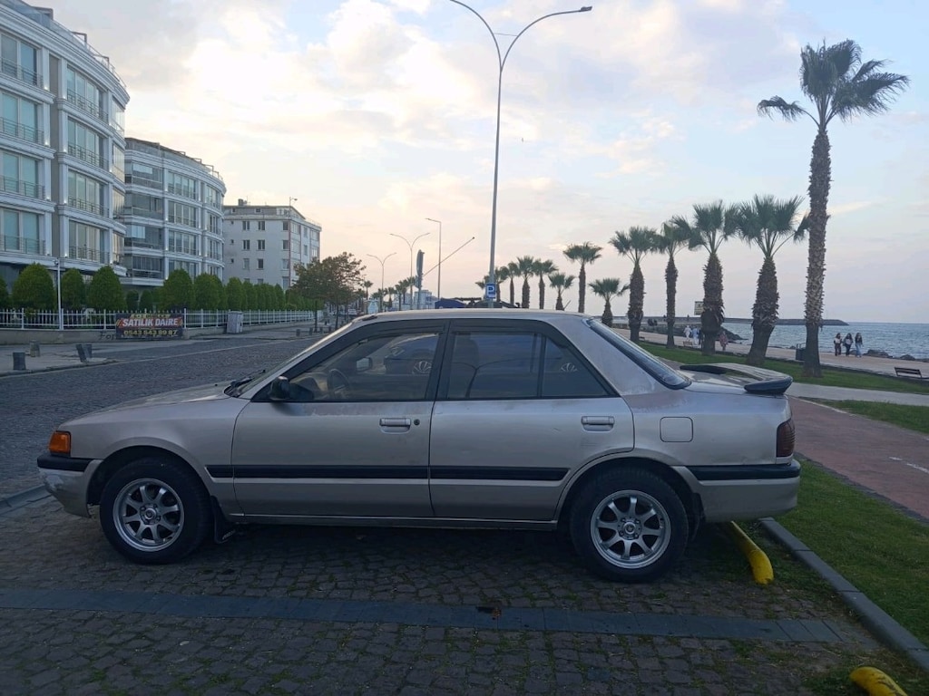 mazda 323 1.6 - 5