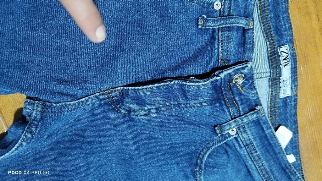 #Zara Likralı jeans pantolon..Önde ufak çizgiEni çekilince 44  Boy 97 - 3
