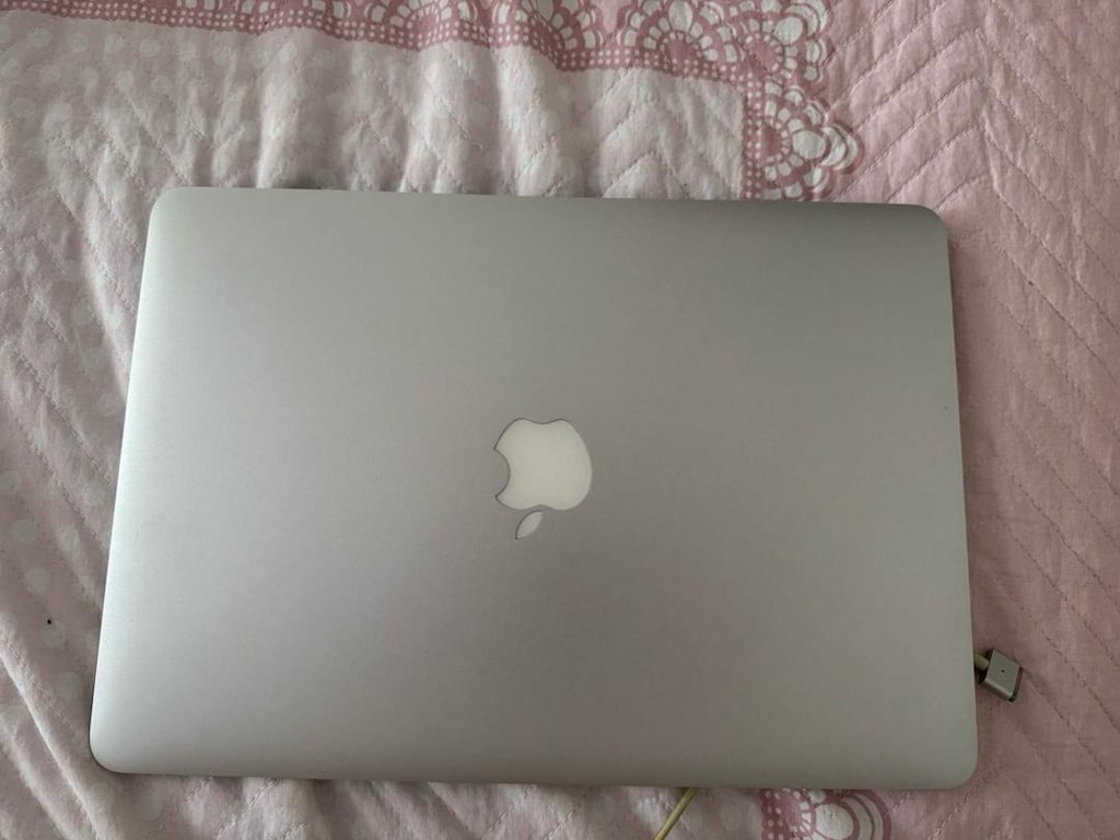 MacBook - 2