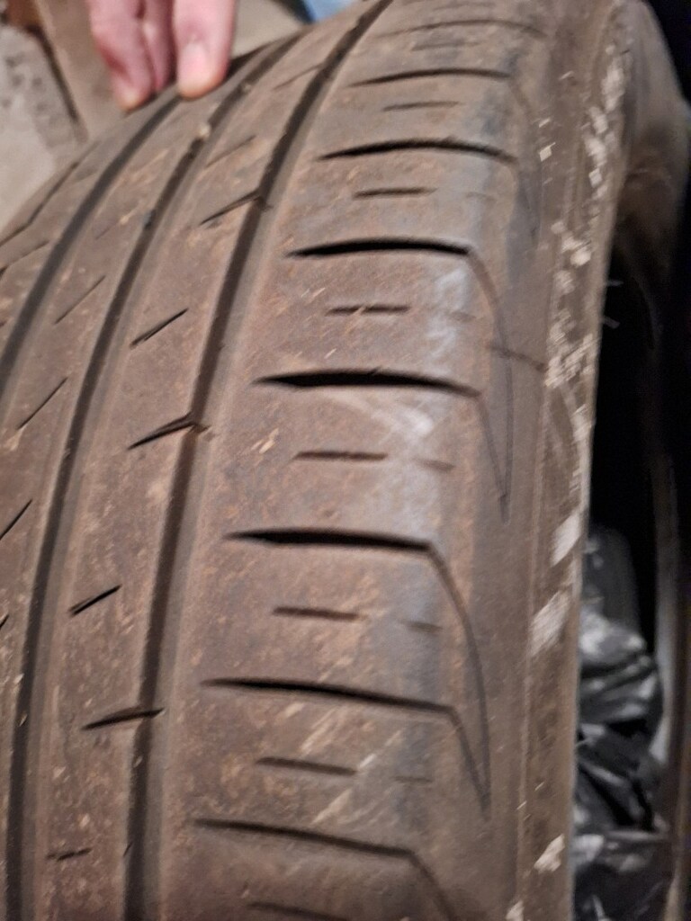 continentel lastik 205 55 R 16 V - 2