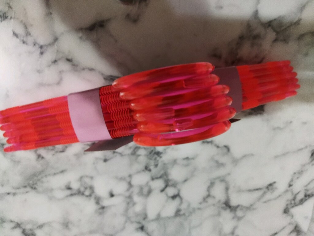 Canlı pembe çocuk askı seti büyüteç ve tamir anahtarı - 6