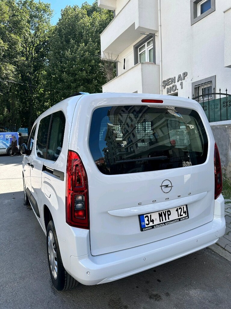 Opel combo life essential - 18