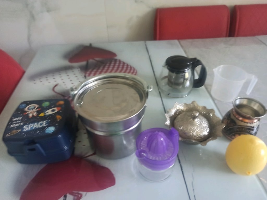 çeşitli mutfak gereçleri - 17