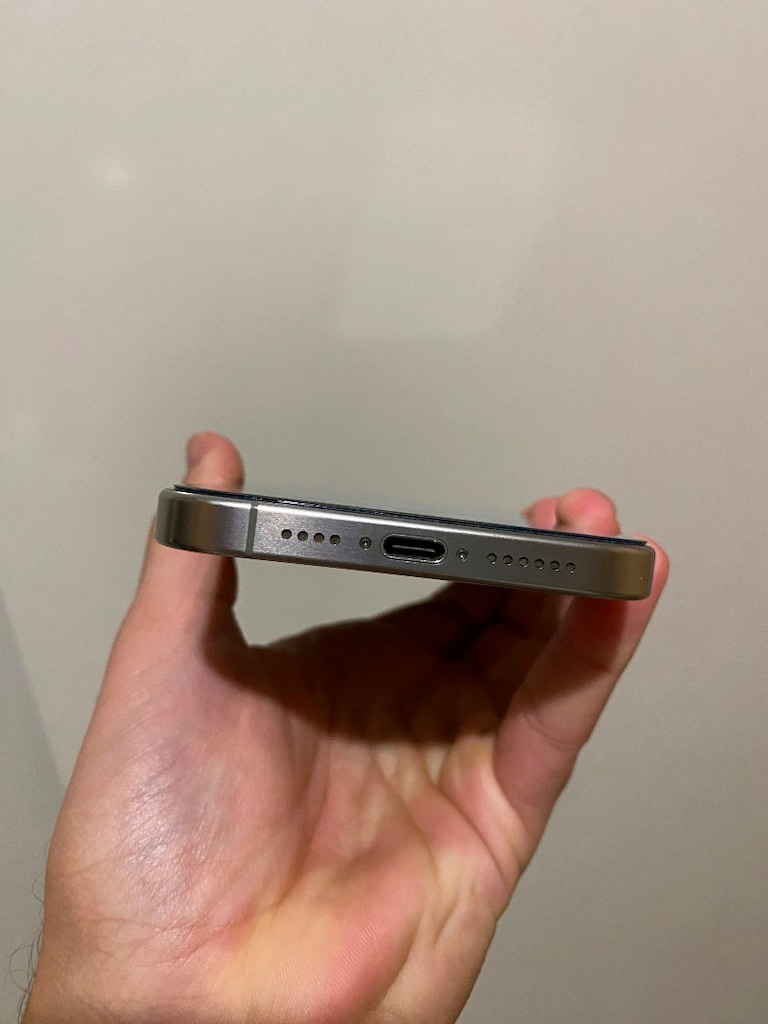 iPhone 15 Pro Max Y.D hatasız 12 ay Pil 84 - 7