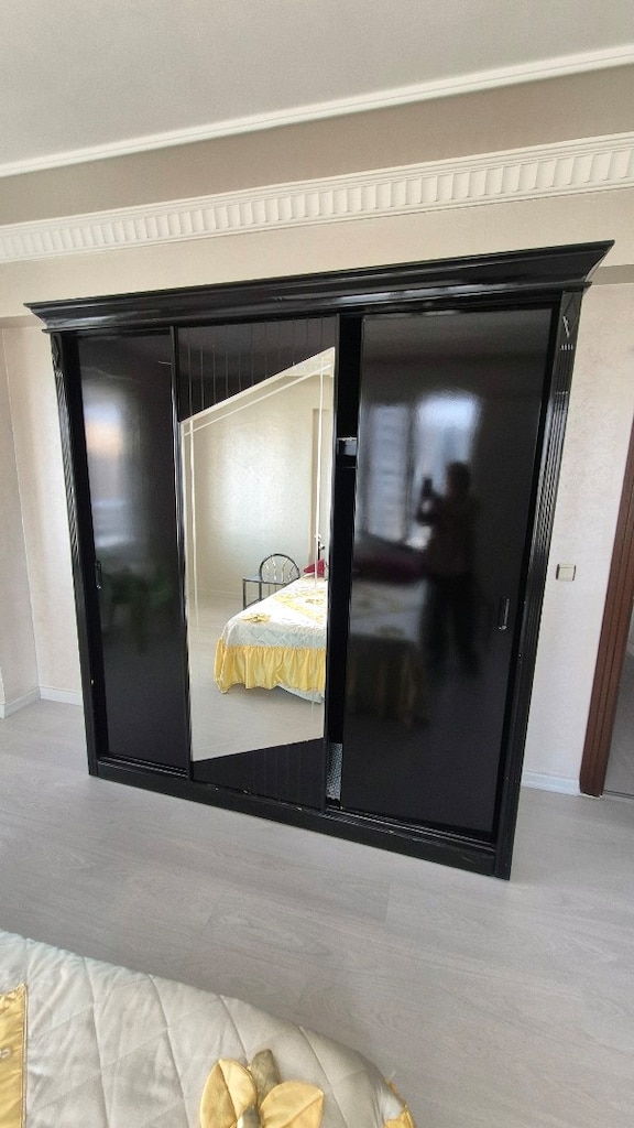 pirinç başlık karyola, 2 etejer ,sürgülü yatak dolabı - 2