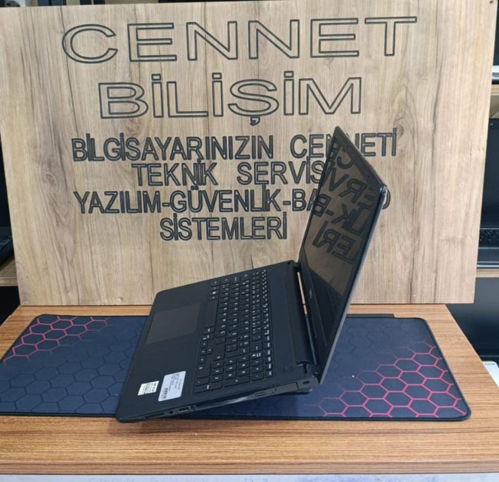 DELL VOSTRO 3568 - 4