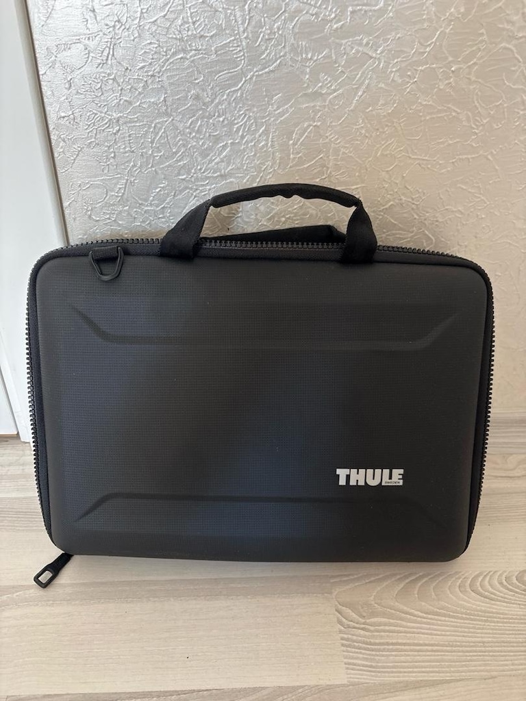 Thule Laptop Çantası