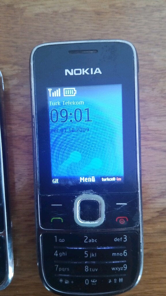 Nokia 2700 classic - 10