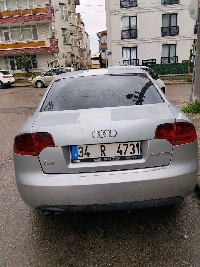temiz Audi A4 b7 kasa - 3