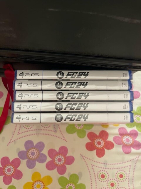 5 adet FC24 sıfır PS5