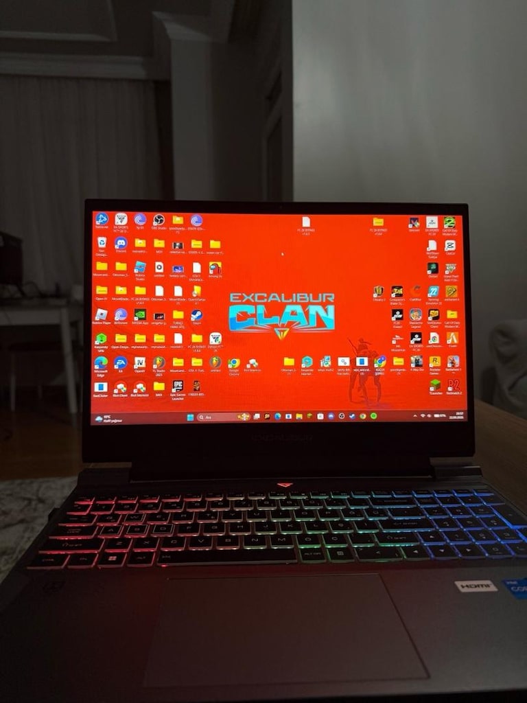 CASPER EXCALİBUR GAMİNG LAPTOP + GAMİNG SET - 2