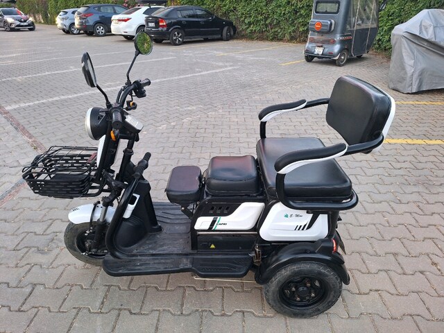 Mondial E mon Capri - 3 tekerlekli elektrikli motosiklet