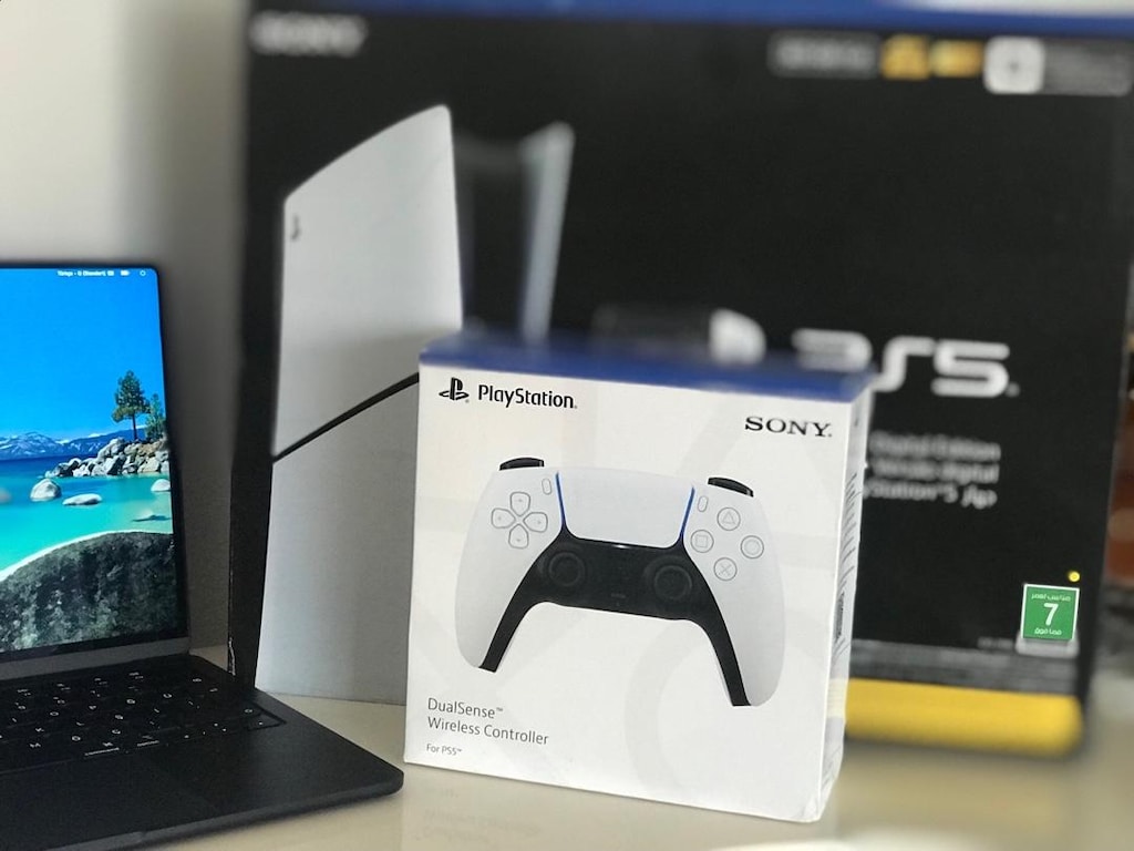 SIFIR PlayStation 5 Digital Edition + 2. Kol | Jelatinli Kutu