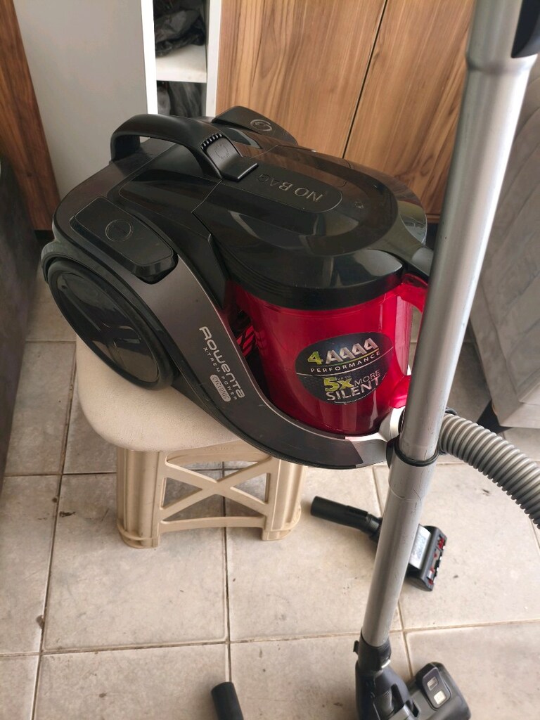 Rowenta torbasız elektrik süpürgesi - 3