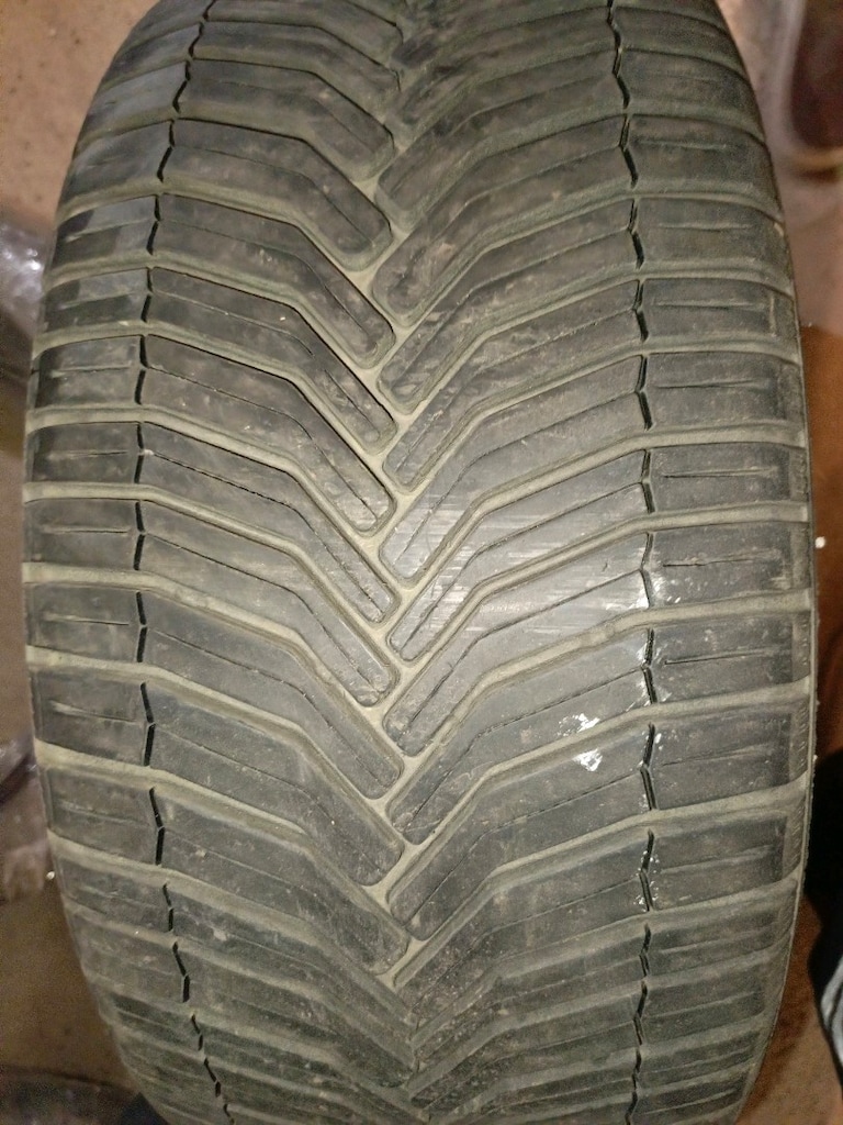 lastik 225/40R18 - 2
